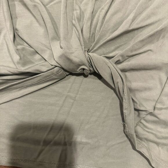 Women's Green Knot Front Top - Picture 3 of 4